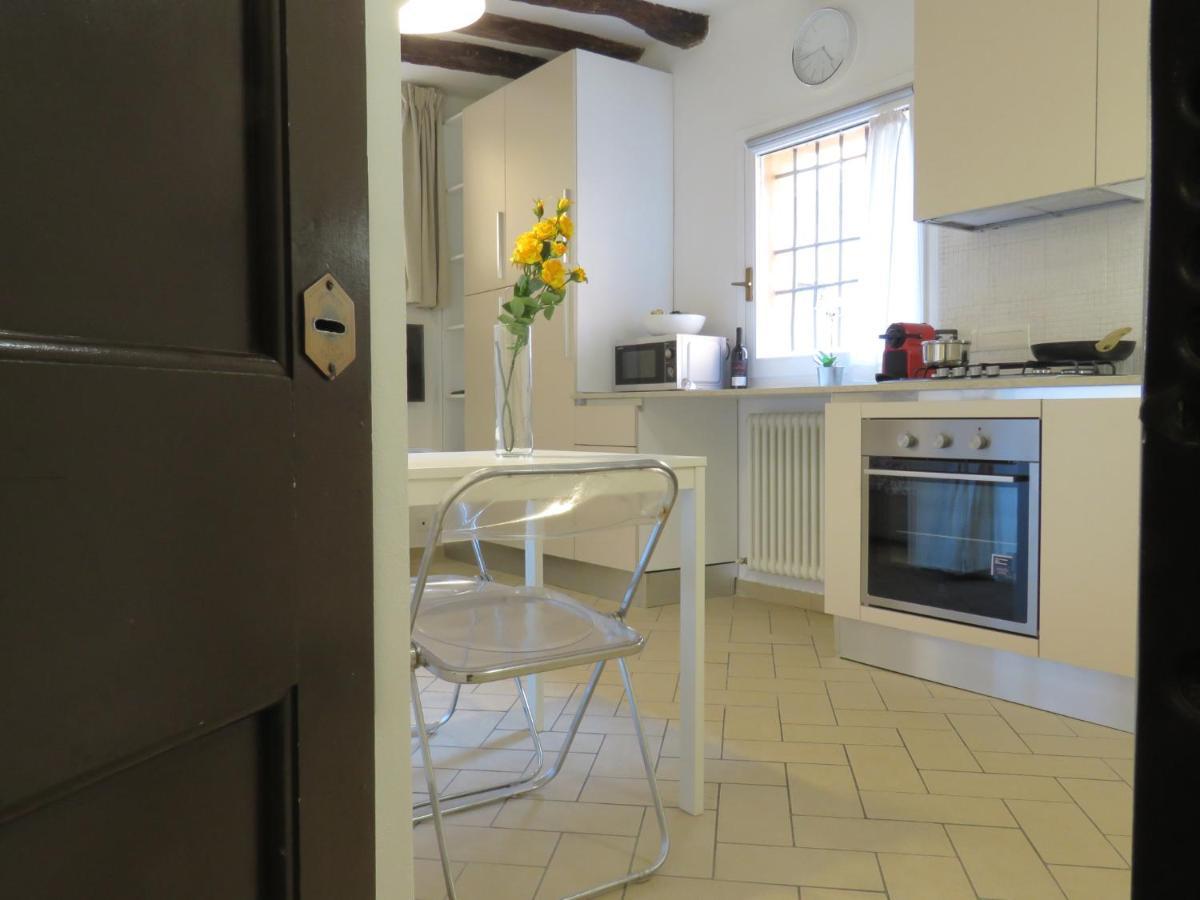 Seta Apartment Bologna Buitenkant foto